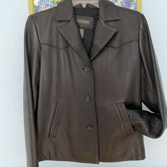 Banana Republic Jackets & Blazers - Women’s Banana Republic genuine leather jacket. Black dual pockets.